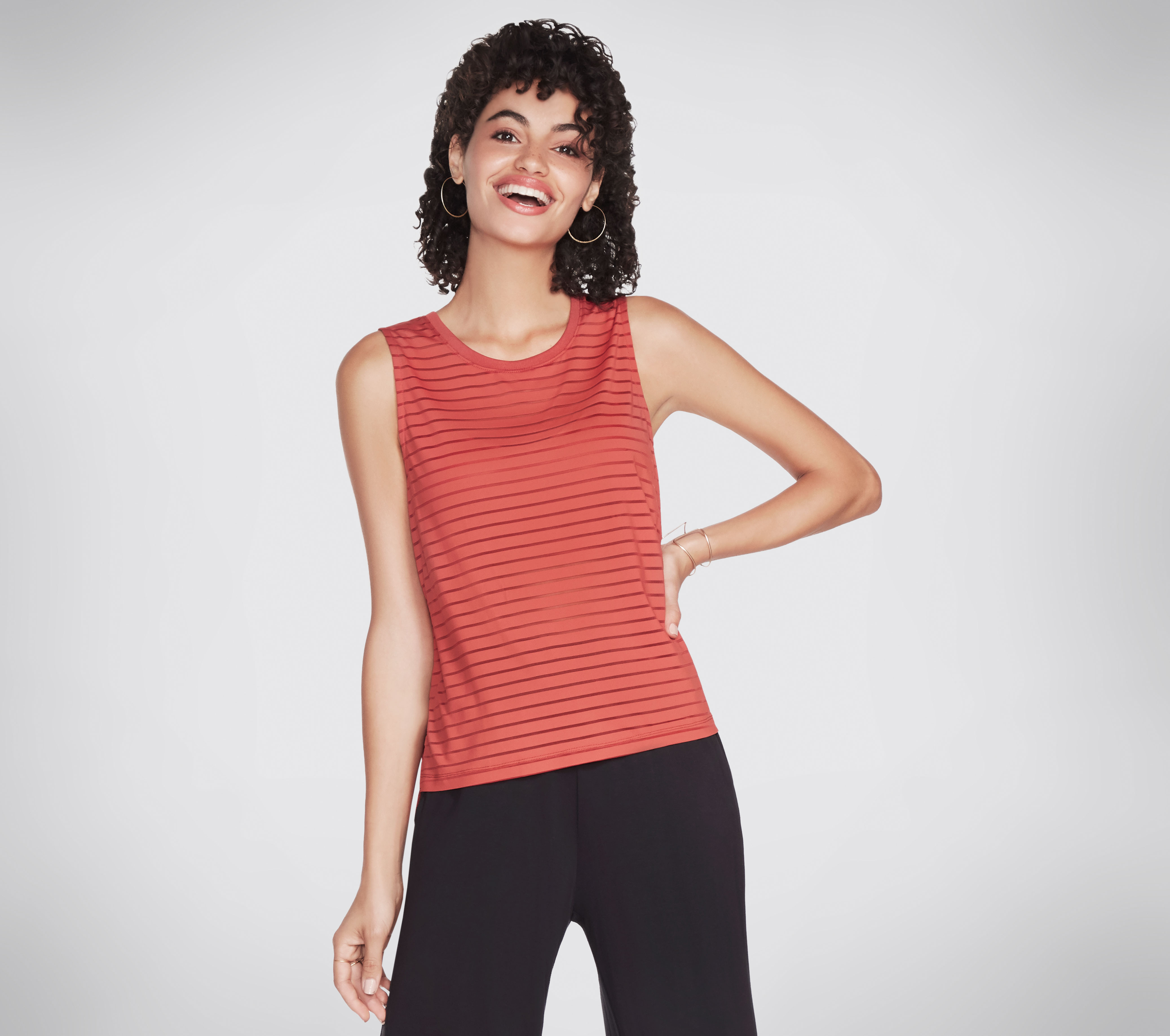 Skechers Apparel Exploration Shadow Tank Top en Ladrillo, talla Pequeña